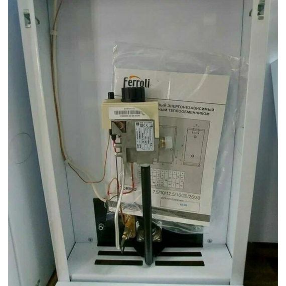 Фото Котел газовый Ferroli TORINO 35 энергонезависимый, напольный, 1 конт, откр. кам. сгор. , изображение 7 — купить в Москве
