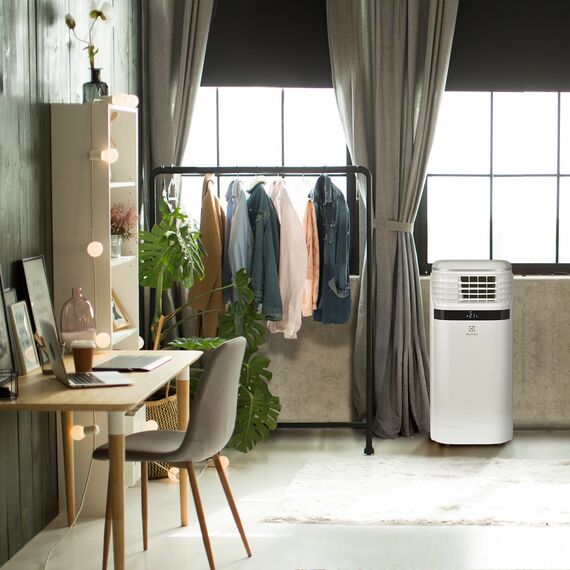 Фото Кондиционер мобильный Electrolux Ice Column EACM-20 JK/N3 , изображение 8 — купить в Москве