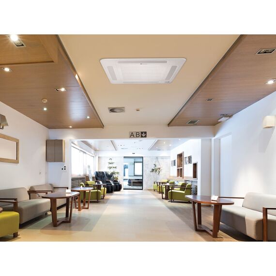 Фото Кассетный внутренний блок мульти сплит системы Electrolux EACC/I-18 FMI/N8_ERP , изображение 5 — купить в Москве